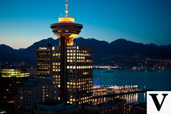 Vancouver Lookout: 360° Views of the City